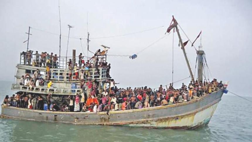 আন্দামানে ট্রলারডুবি: নিখোঁজ বহু, জীবিত উদ্ধার ৯