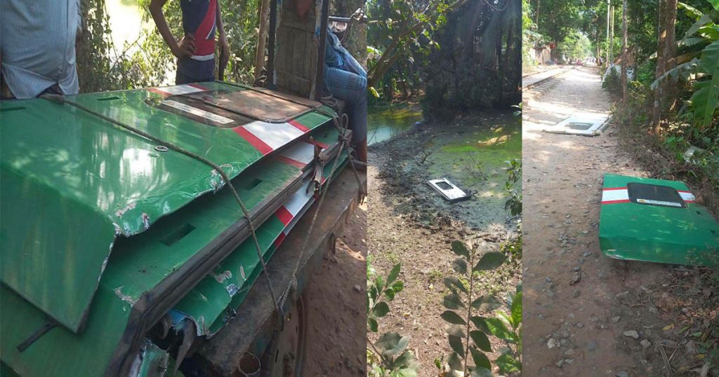চন্দনাইশে ট্রেন দুর্ঘটনা: পর্যটক এক্সপ্রেসের ৬ দরজা উপড়ে গেল