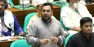 সংসদে রাষ্ট্রপতির অপসারণ ও গ্রেপ্তারের দাবি, তীব্র সমালোচনায় নাহিদ ইসলাম