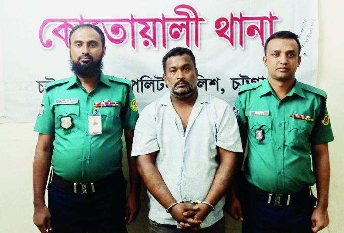 যুবদল কর্মীর কবজি বিচ্ছিন্নের ঘটনায় দুর্ধর্ষ সন্ত্রাসী তুহিন গ্রেপ্তার